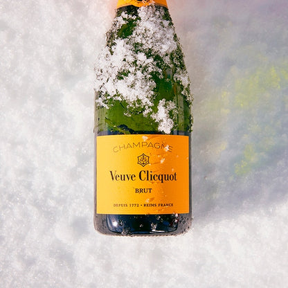 Veuve Clicquot in Luxe Carrier